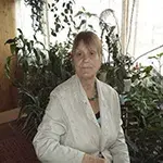 Лилия, пенсионерка