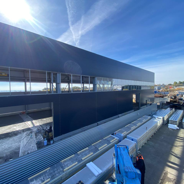 Панорамное фасадное остекление производственного комплекса